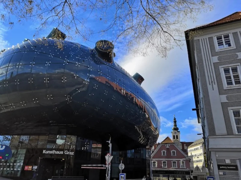 Das Kunsthaus Graz – das „Friendly Alien“ auf zwei Rädern entdecken