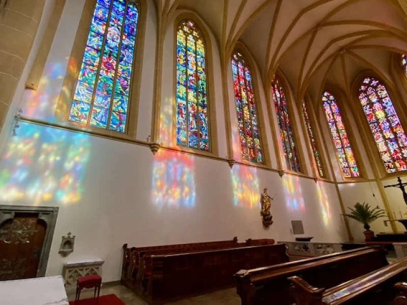 ⛪ Franziskanerkirche & Kloster – Ruhe mitten in der Stadt