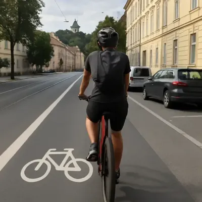 Mandellstraße: Parkstreifen weg, Radweg her!